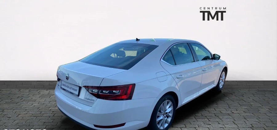 Skoda Superb cena 72900 przebieg: 123855, rok produkcji 2016 z Pszczyna małe 37